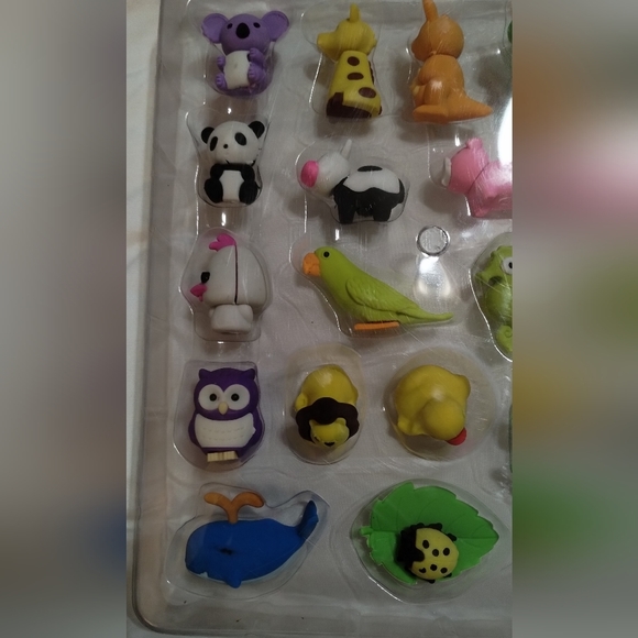 👜Premier 3D Erasers - 24 Piece Animal Food Novelty Fun Stationery Erasers Set - Picture 2 of 5